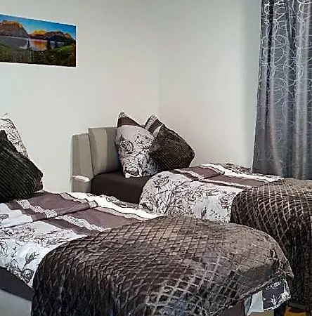 Hotell Traumhaftes 3-zimmer In Traun, Naehe Linz 3*
