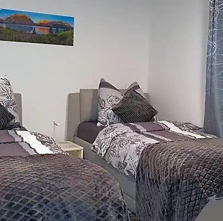 Traumhaftes 3-zimmer In Traun, Naehe Linz 3*